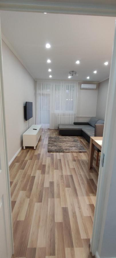בודפשט M3 Zuglo Apartment מראה חיצוני תמונה